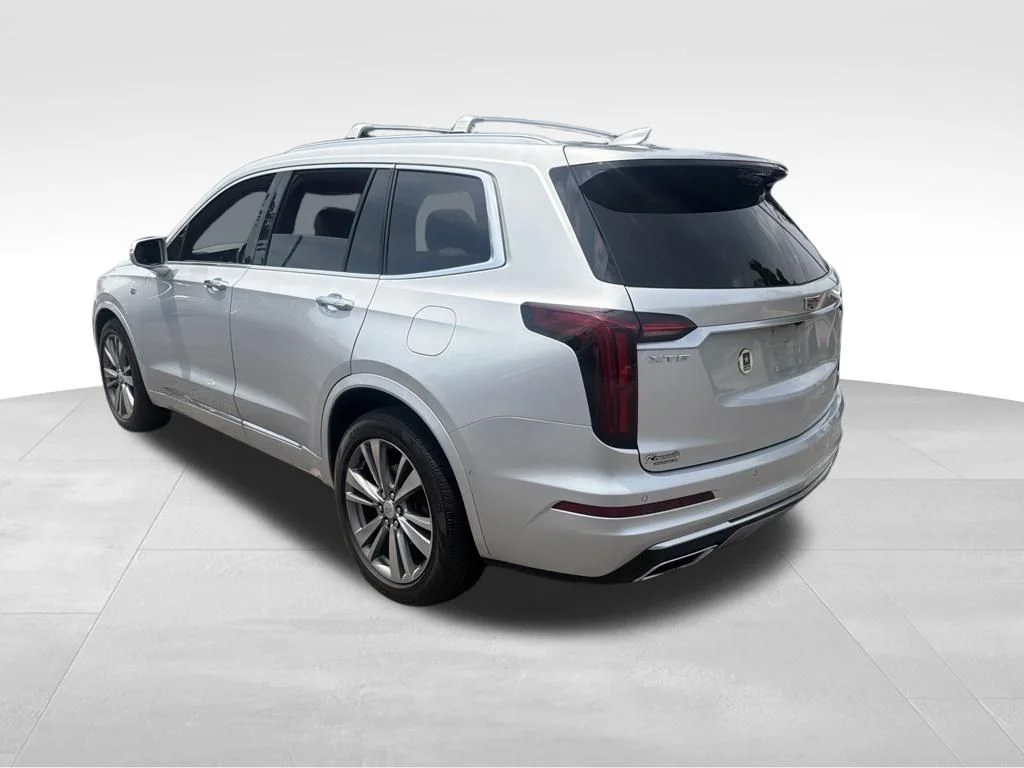 Used 2020 Silver Cadillac Premium Luxury image 8