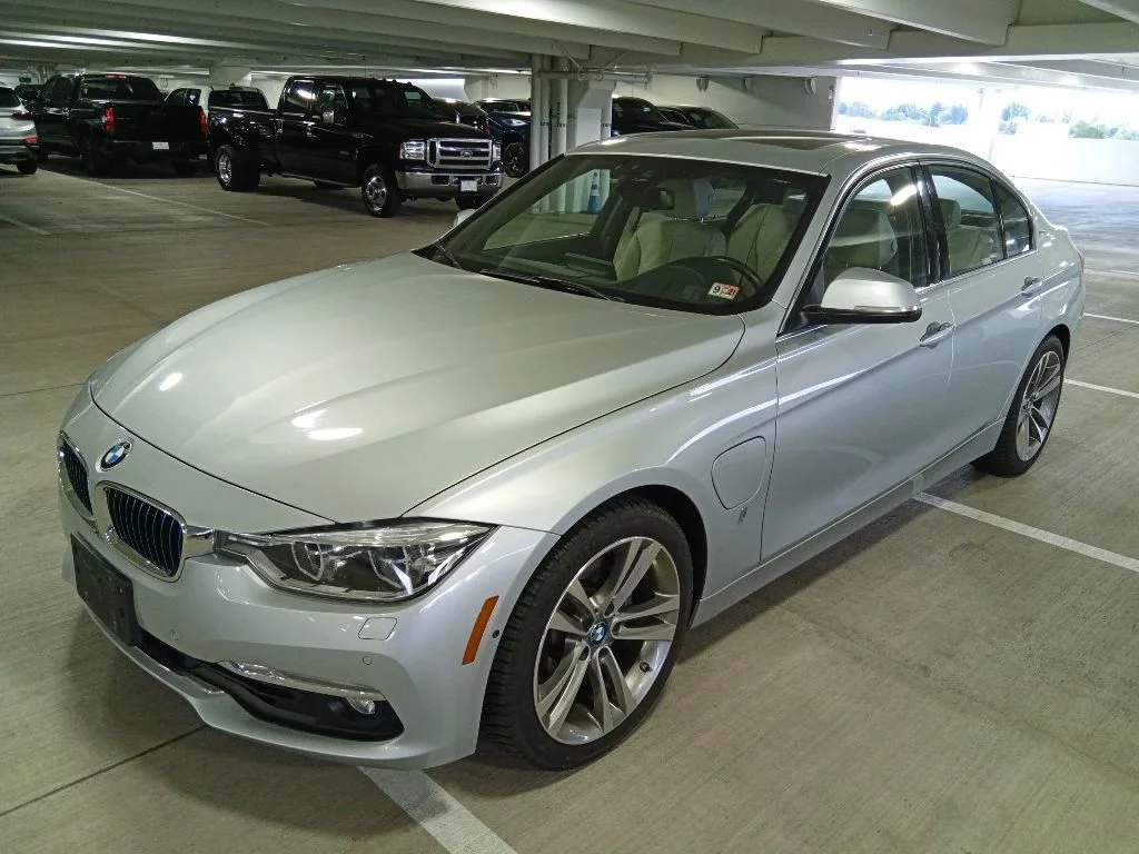 Used 2017 Glacier Silver Metallic BMW 330e iPerformance image 1