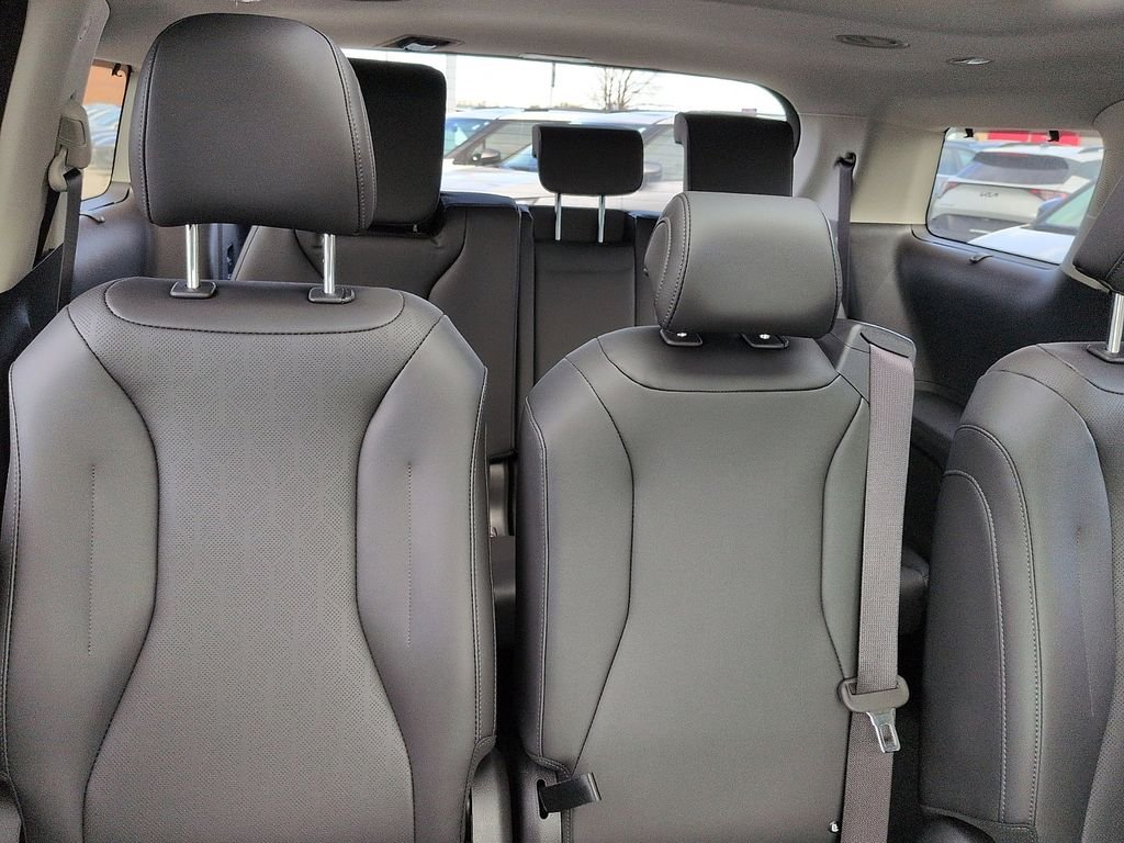 2026 Kia Carnival SX - Photo 8