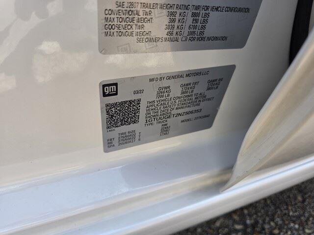 Used 2022 White Frost Tricoat GMC Denali image 34