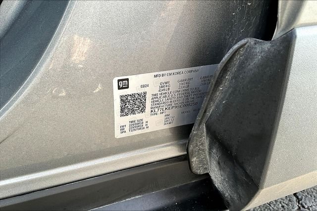 Used 2025 Gray Chevrolet ACTIV image 18