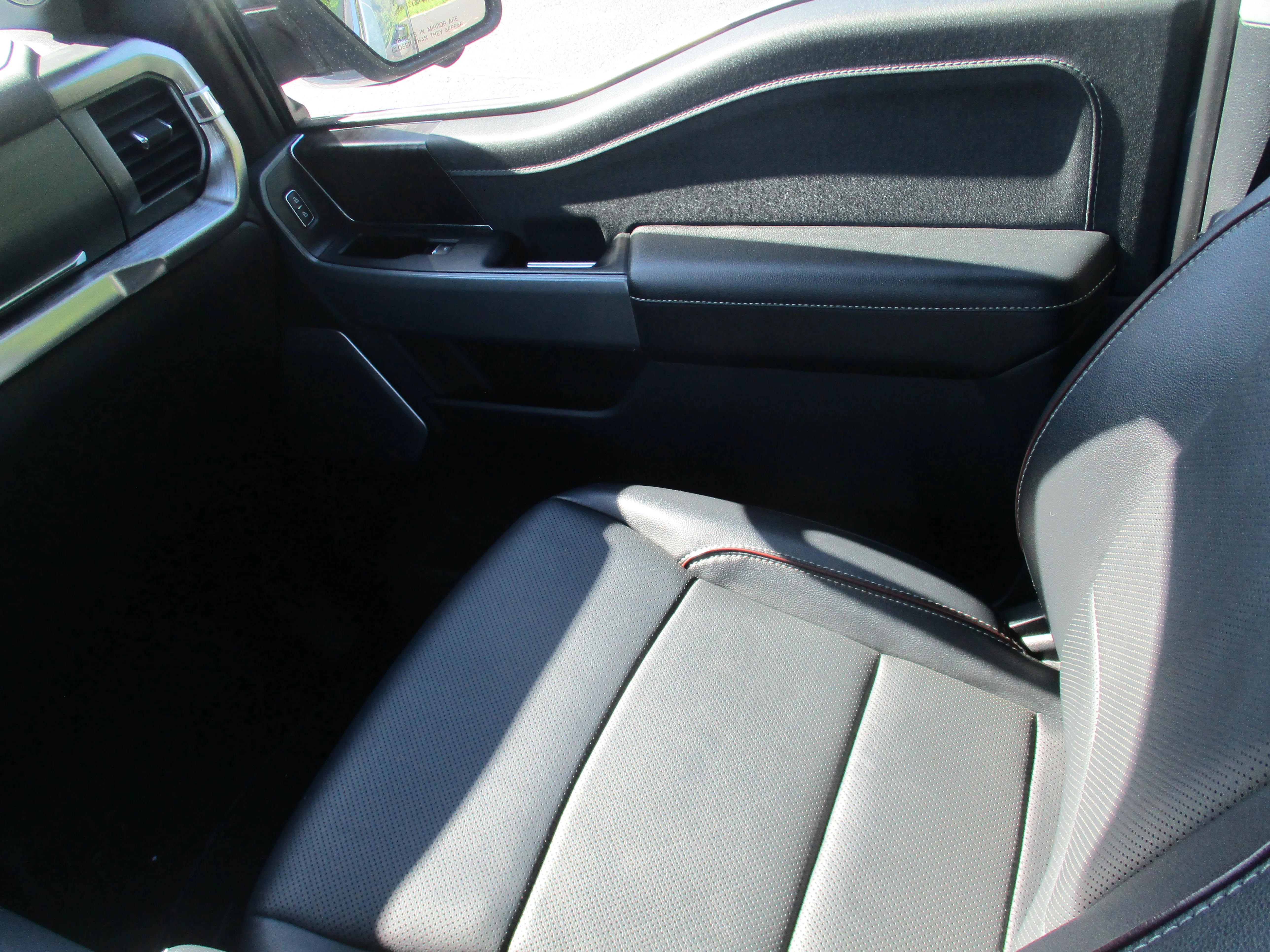 Used 2023 Azure Gray Metallic Tri-Coat Ford LARIAT image 25