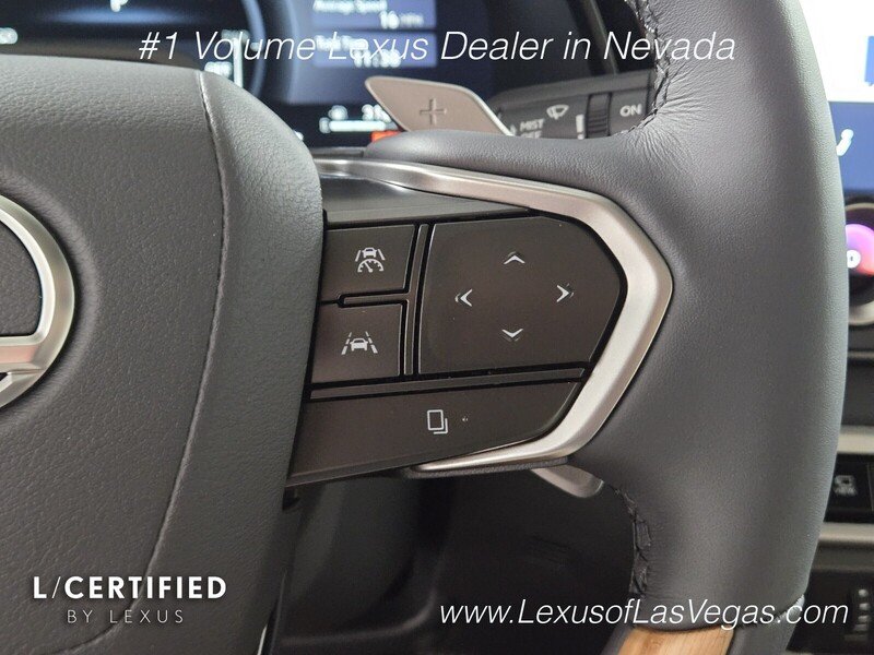Certified Used 2026 White Pearl Lexus PREMIUM PLUS image 33