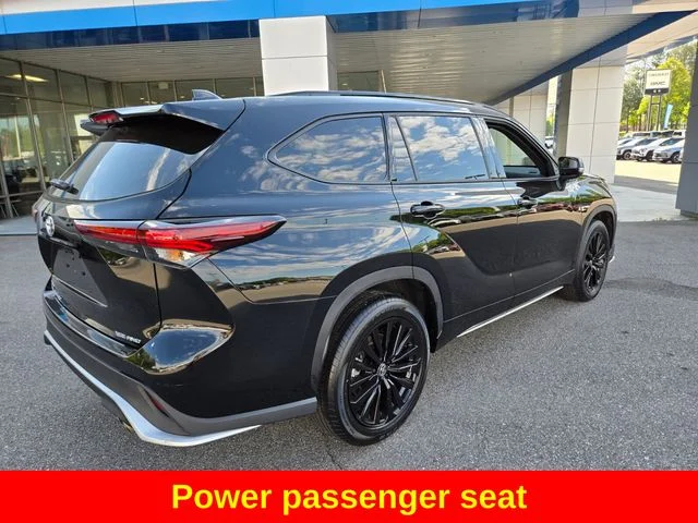2025 Toyota Highlander XSE - Photo 9