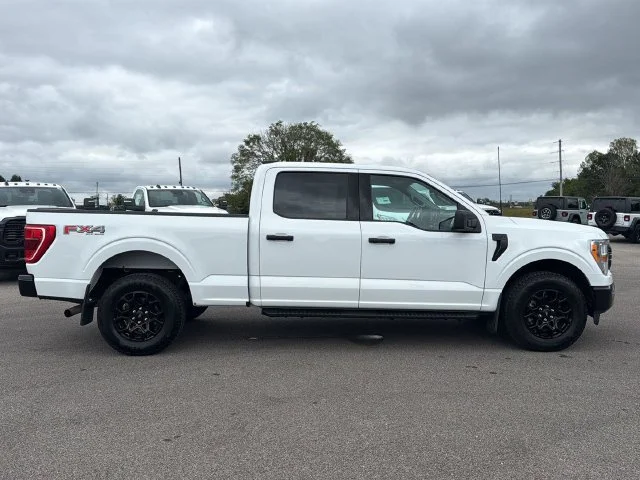 Used 2022 White Ford  image 9