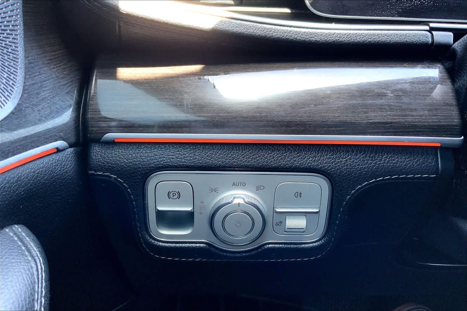 Used 2020 designo Cardinal Red Metallic Mercedes-Benz GLE 350 image 33
