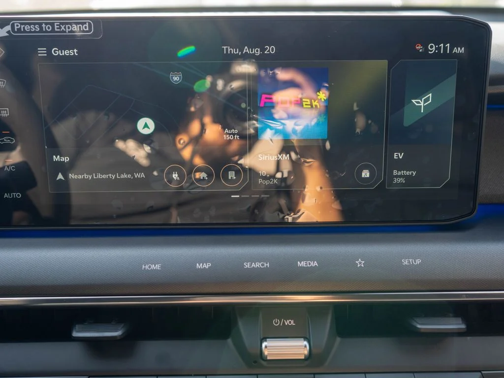 New 2026 Wolf Gray Kia Land AWD image 29