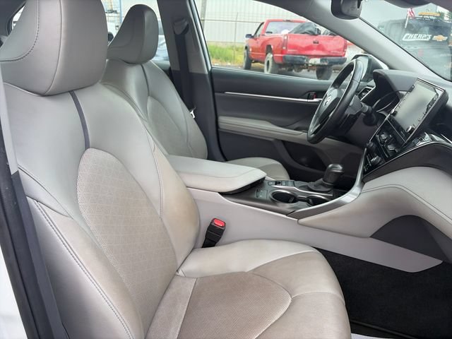 Used 2022 Gray Toyota Hybrid XSE image 28