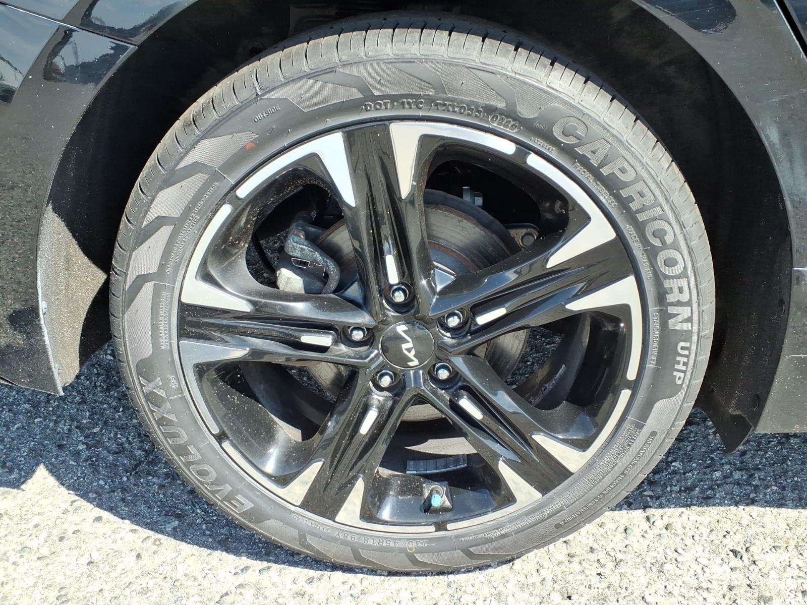 Used 2022 Black Kia GT-Line image 24