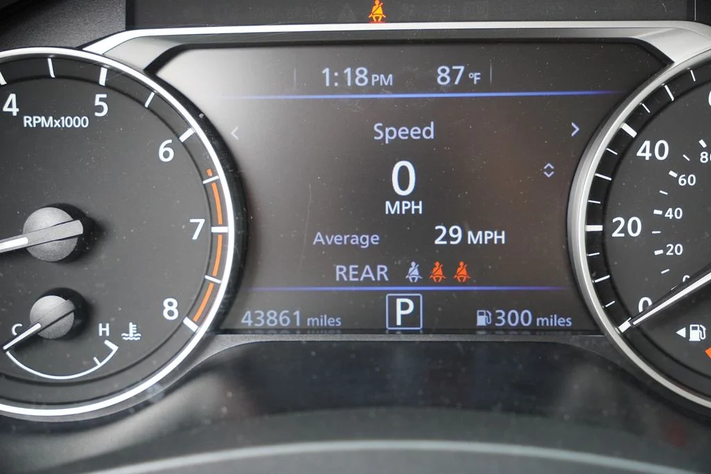 Certified Used 2025 Gun Metallic Nissan 2.5 SV image 6