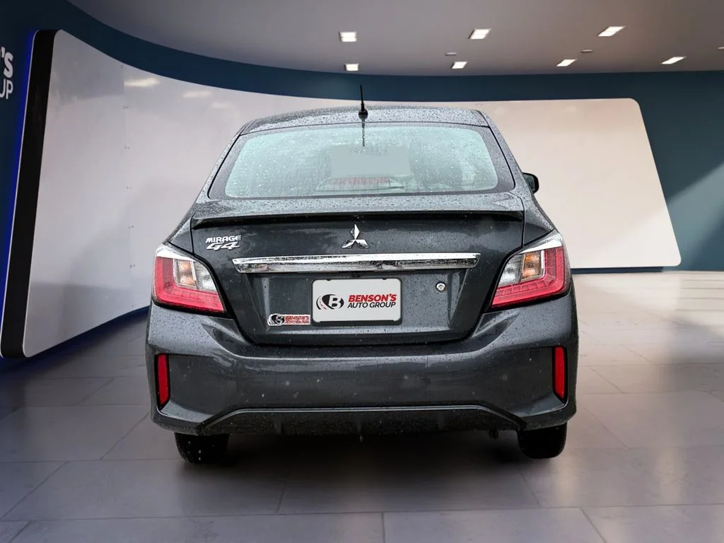 Used 2024  Mitsubishi  image 4