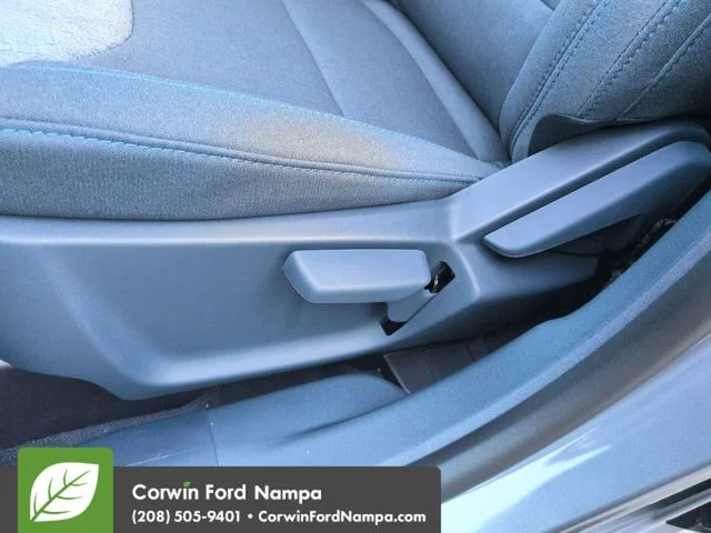 New 2026 Carbonized Gray Metallic Ford XLT image 12