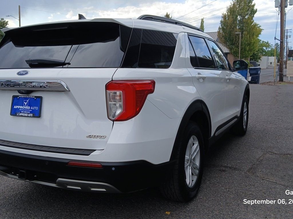 2021 Ford Explorer XLT photo 4