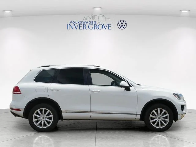 Used 2016 White Volkswagen VR6 FSI image 8