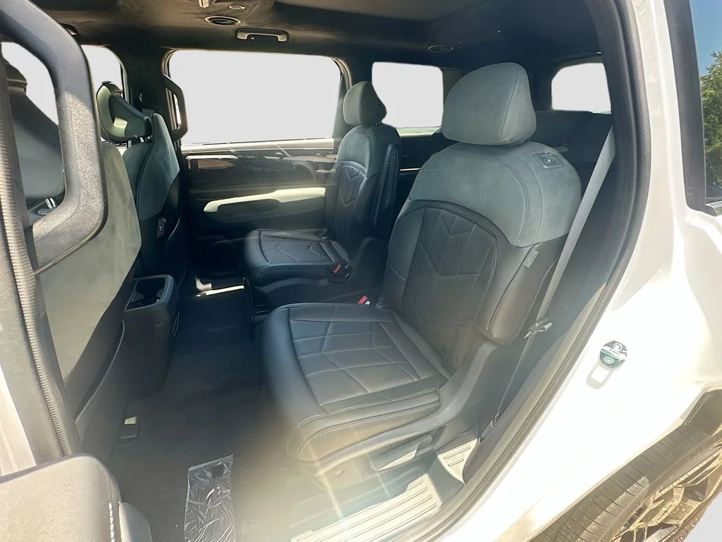 New 2027 Glacial White Pearl Kia X-LINE SX PRESTIGE image 26