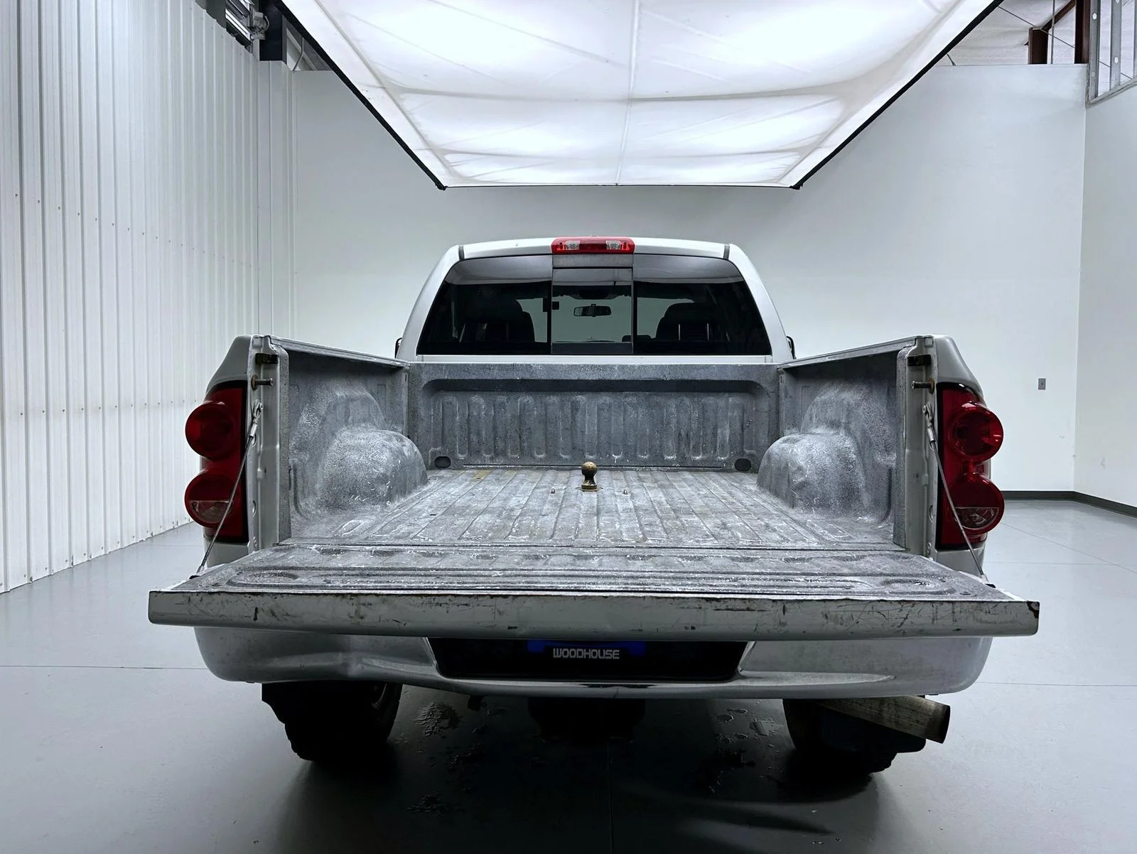 Used 2007 Silver Dodge SLT image 21