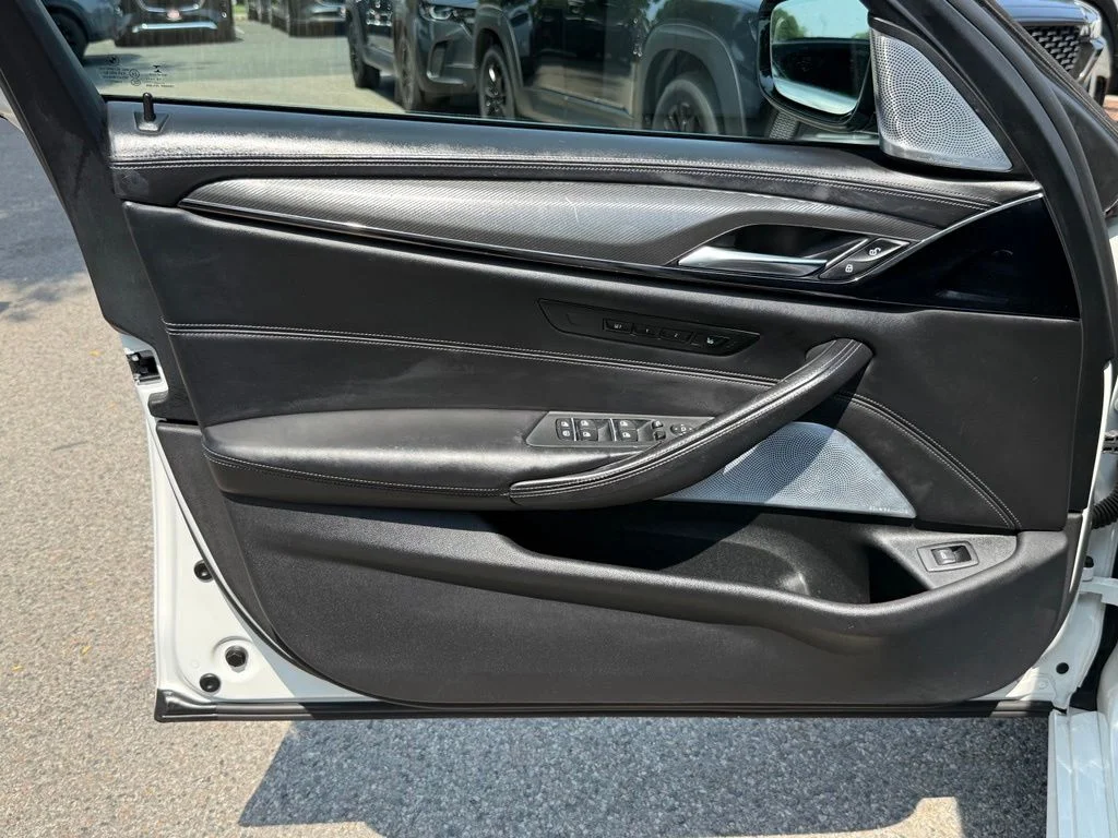 Used 2019 White BMW Competition image 29