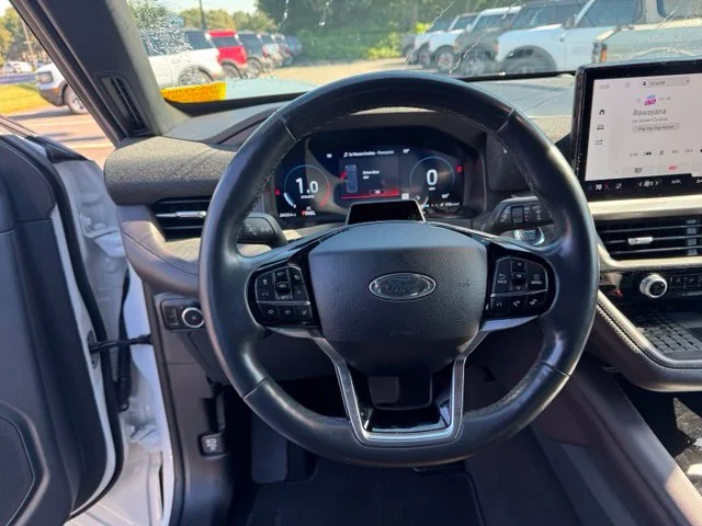 Used 2025 White Ford Platinum image 15