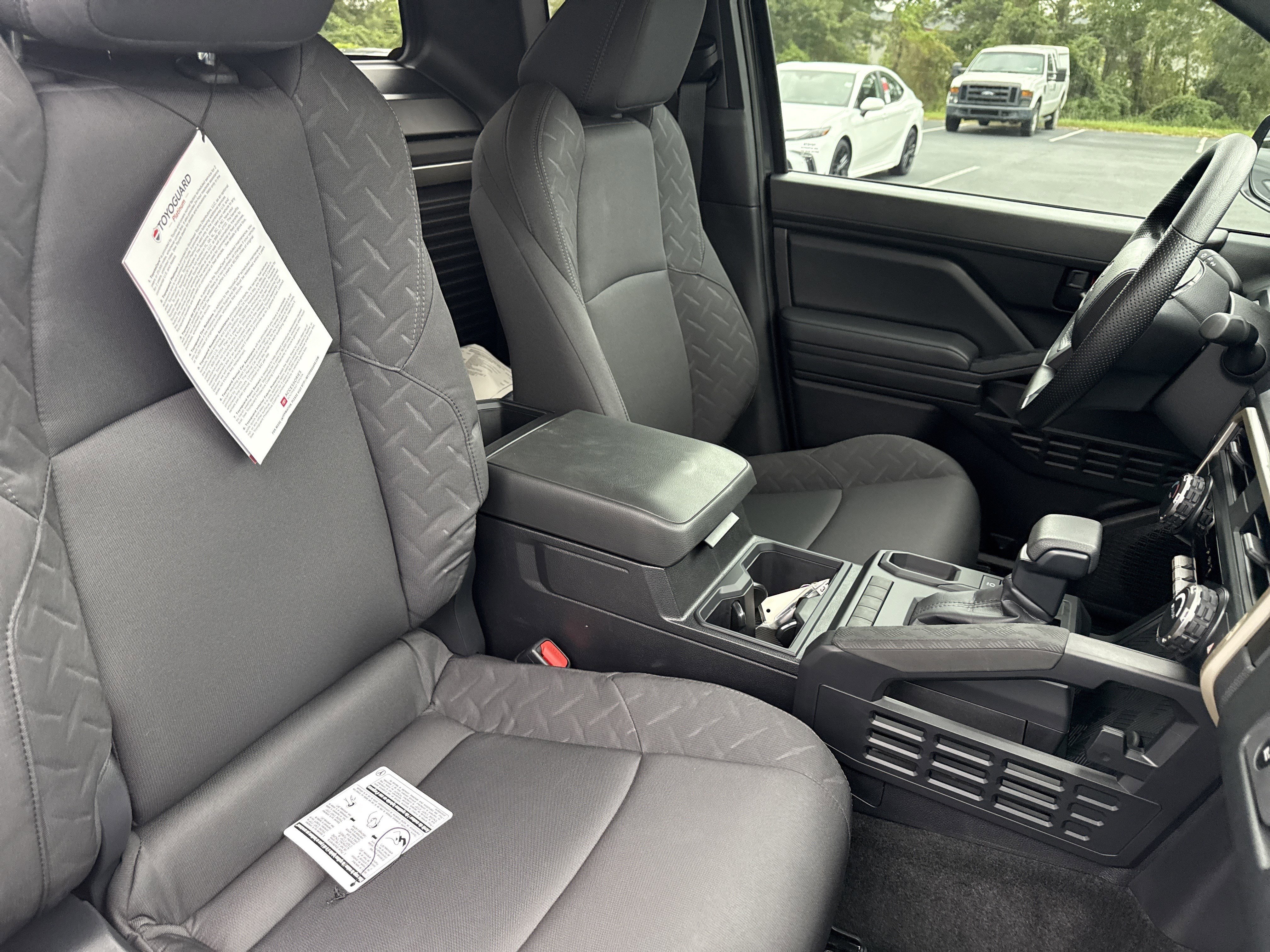 Used 2025  Toyota  image 30