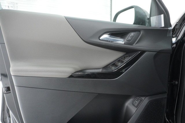 2026 Chevrolet Equinox LT - Photo 13