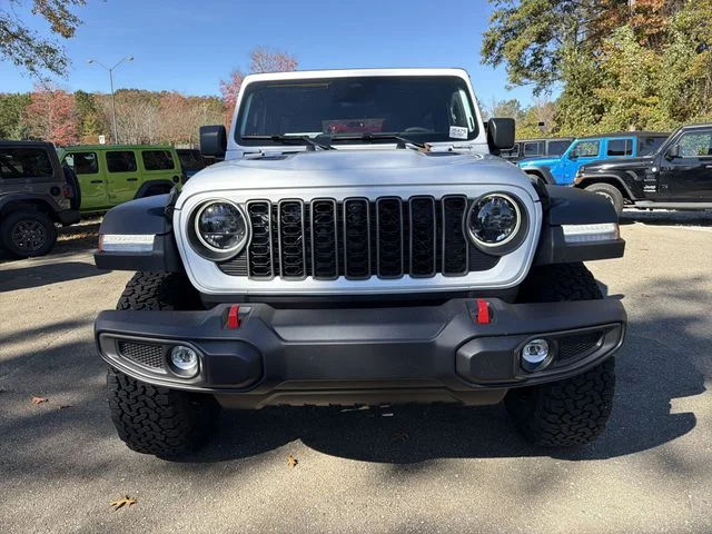 New 2026 Bright White Clear-Coat Exterior Paint Jeep Rubicon image 2