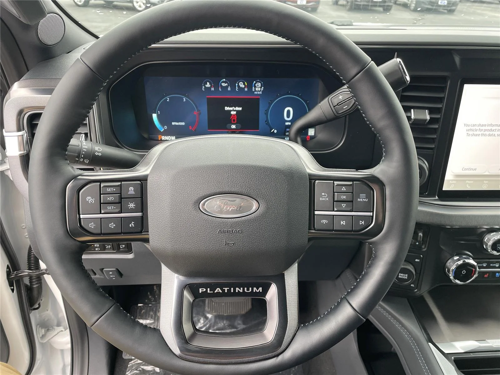 New 2026 Star White Metallic Tri-Coat Ford Platinum image 19