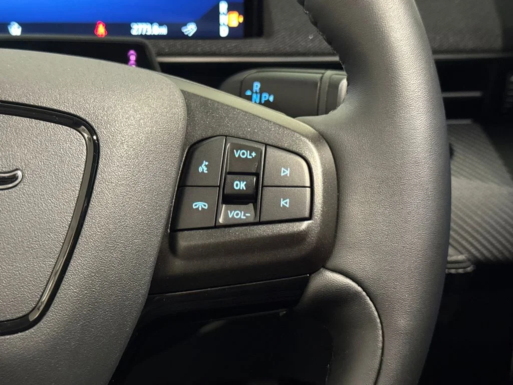Certified Used 2025 White Ford Select image 21