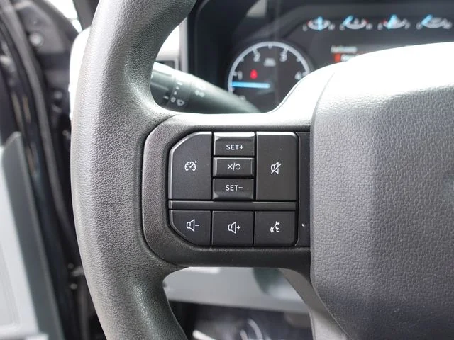 Used 2024 Black Ford XLT image 16