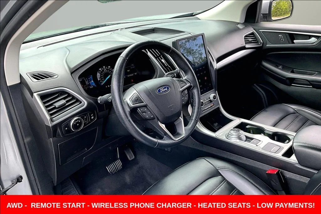 Used 2024 Silver Ford SEL image 21