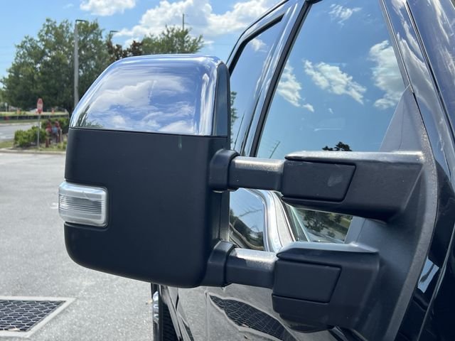 Used 2022  Ford Platinum image 11