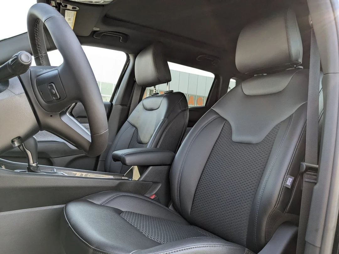 New 2026 Black Jeep North - - 4x4 - Panoramic Sunroof - Alpine Audio - Adaptive Cruise - Power Liftgate & More! image 14