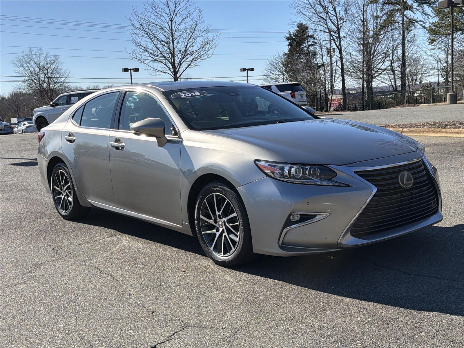 Used 2018  LEXUS  image 34