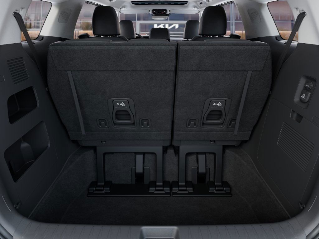 2025 Kia Carnival SX - Photo 18