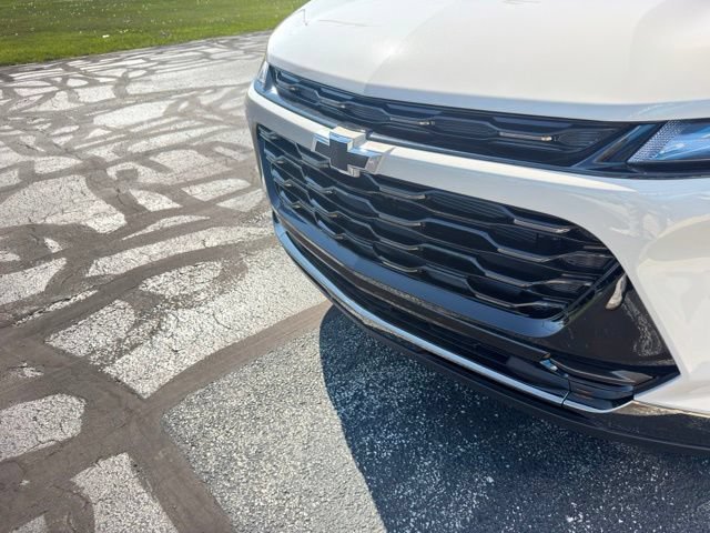 New 2026 White Sands Chevrolet ACTIV image 8