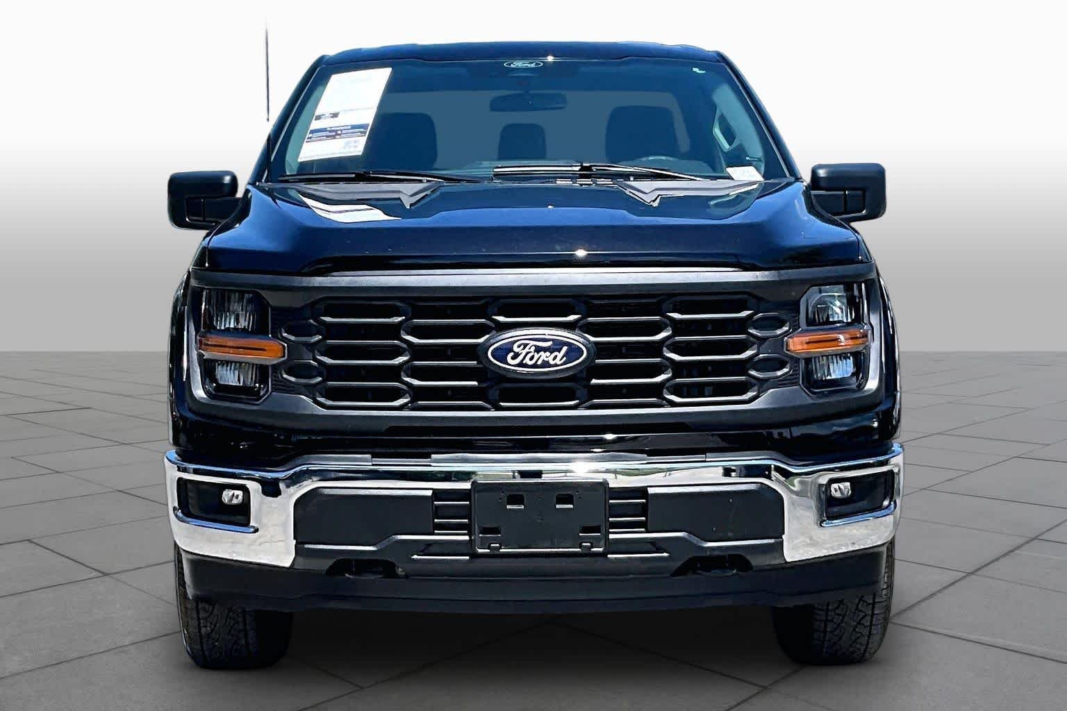 Used 2024 Agate Black Metallic Ford XL image 4