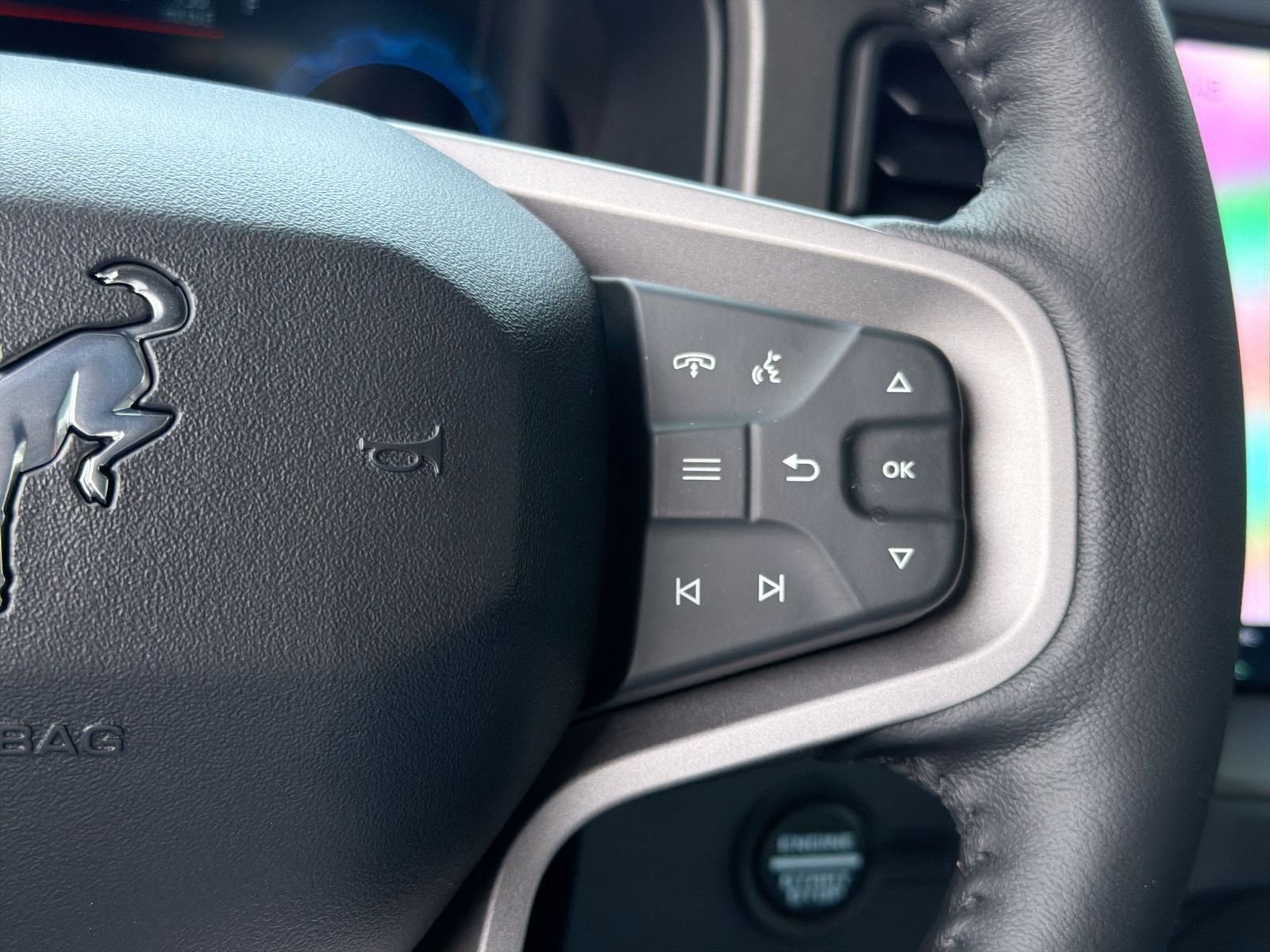 New 2025 Oxford White Ford Badlands® image 26