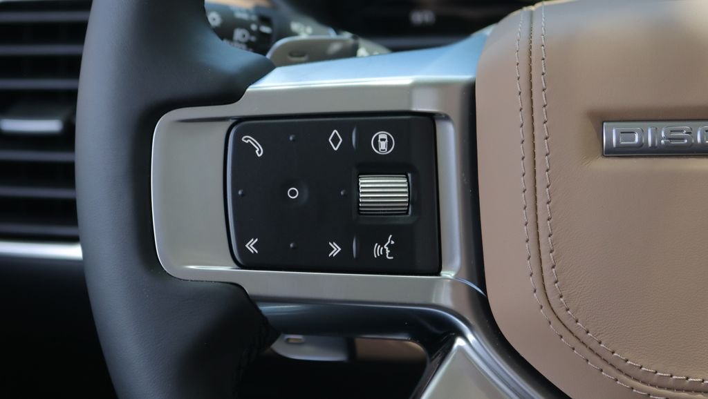 New 2026 Varesine Blue Land Rover  image 19