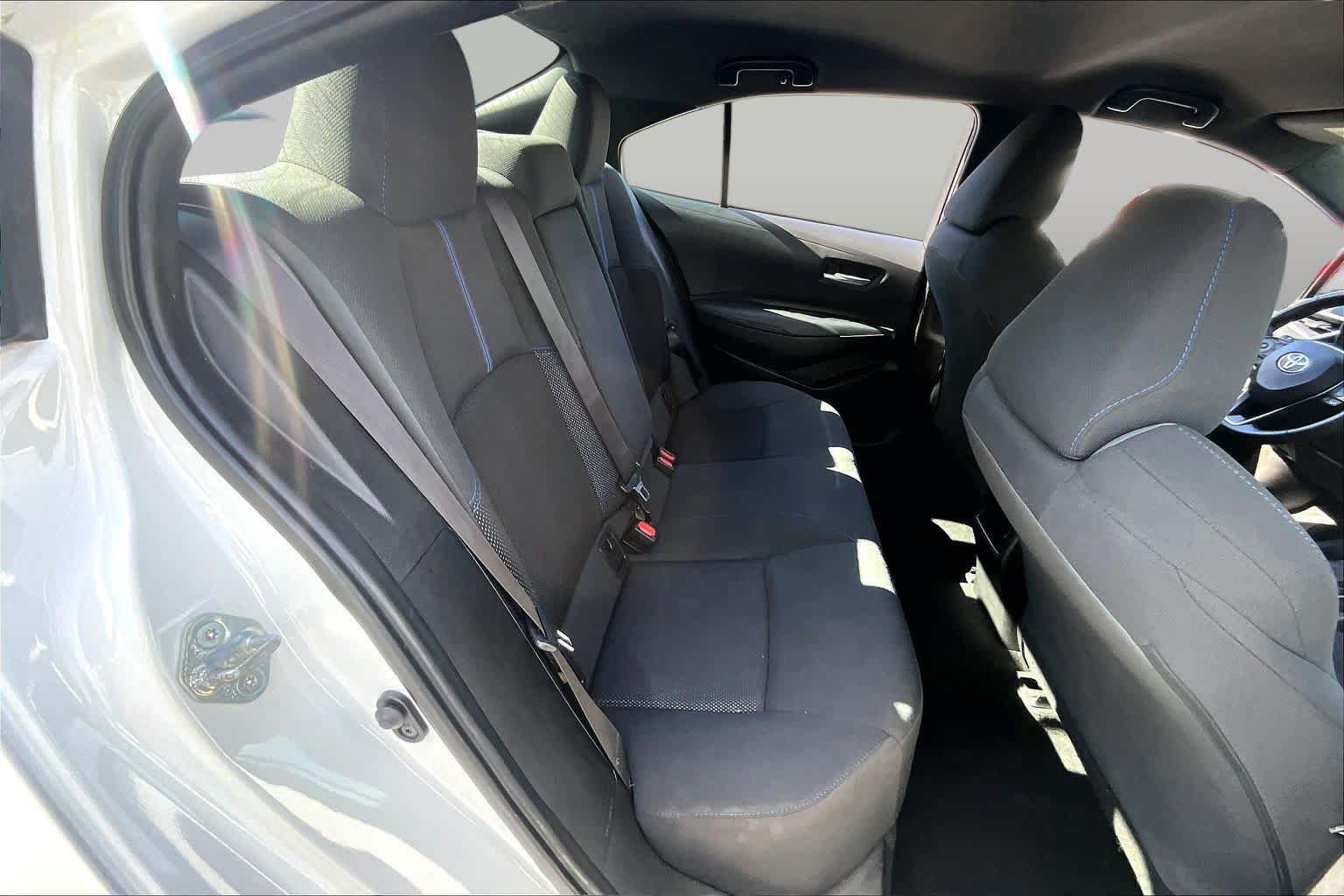 Used 2022 White Toyota SE Nightshade image 20