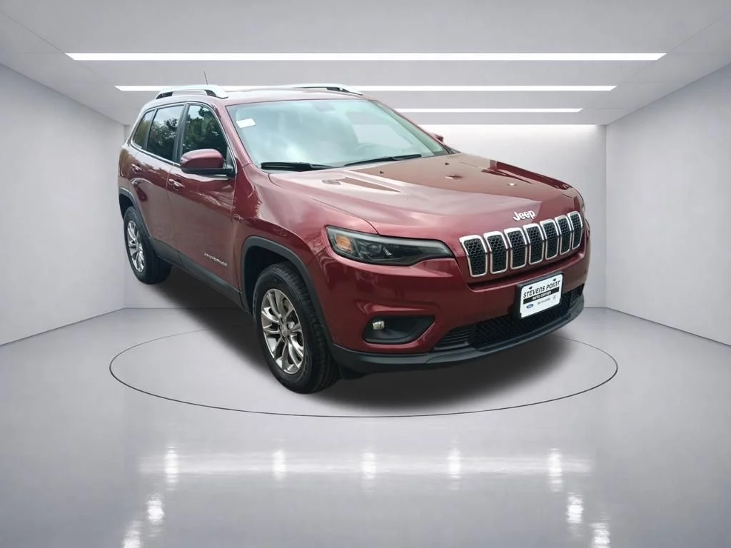 Used 2019 Velvet Red Pearlcoat Jeep Latitude Plus image 9