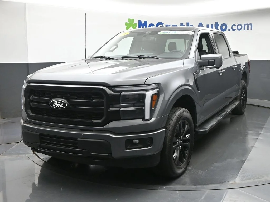 Used 2025 Gray Ford Lariat image 21