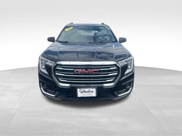 Used 2024 Ebony Twilight Metallic GMC SLT image 9
