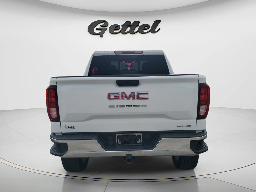 Used 2023 Summit White GMC SLE image 4