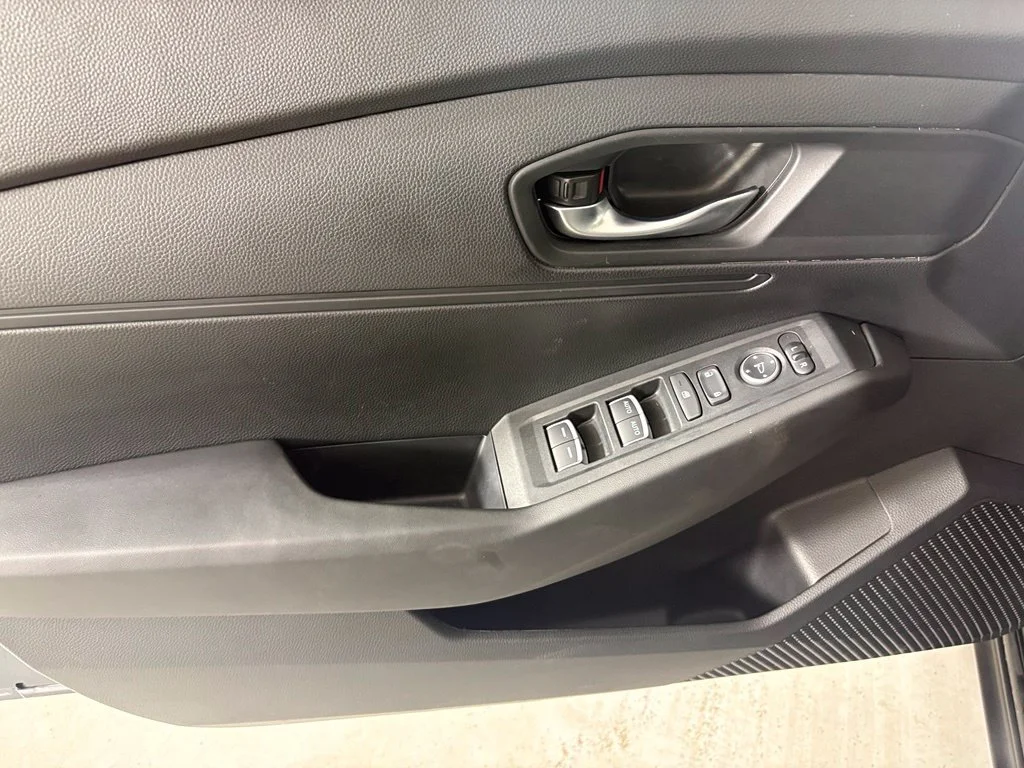 Used 2026 Gray Honda LX image 19