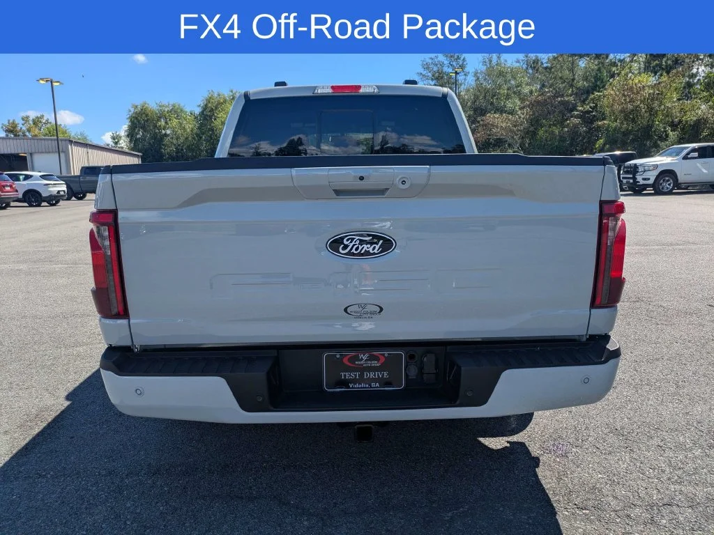 Used 2024 White Ford XLT image 5