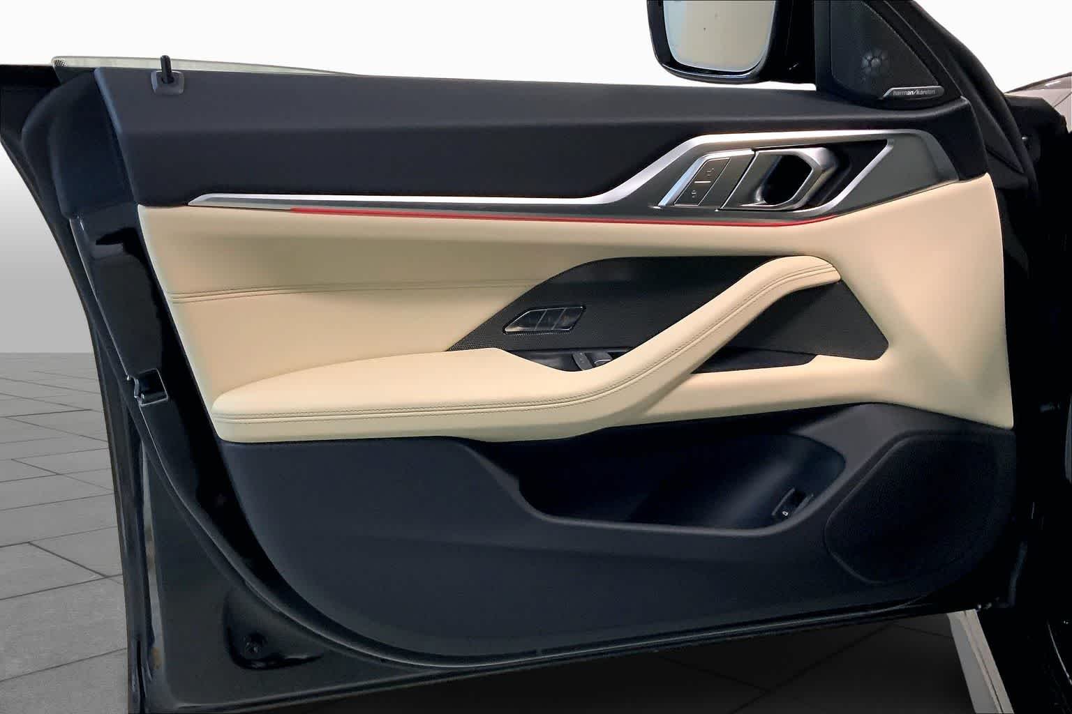New 2026 Black Sapphire Metallic BMW xDrive40 image 10