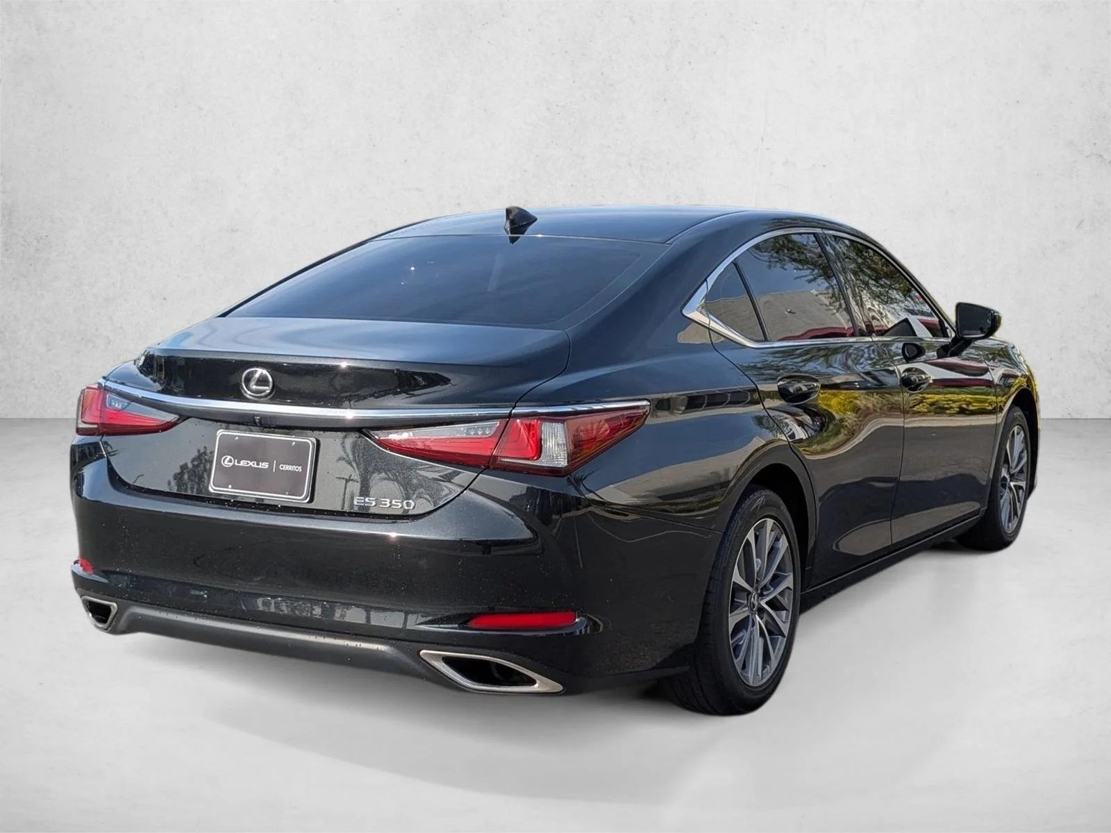 2024 Lexus ES 350 - Photo 5
