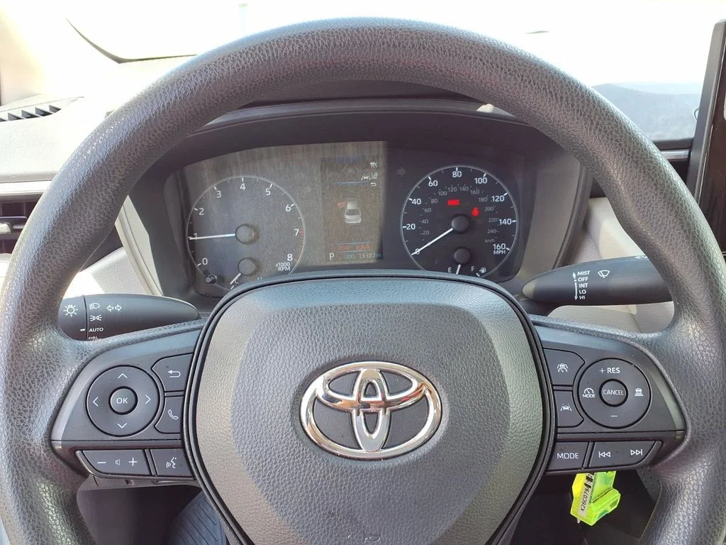 Used 2024 Ice Toyota LE image 11
