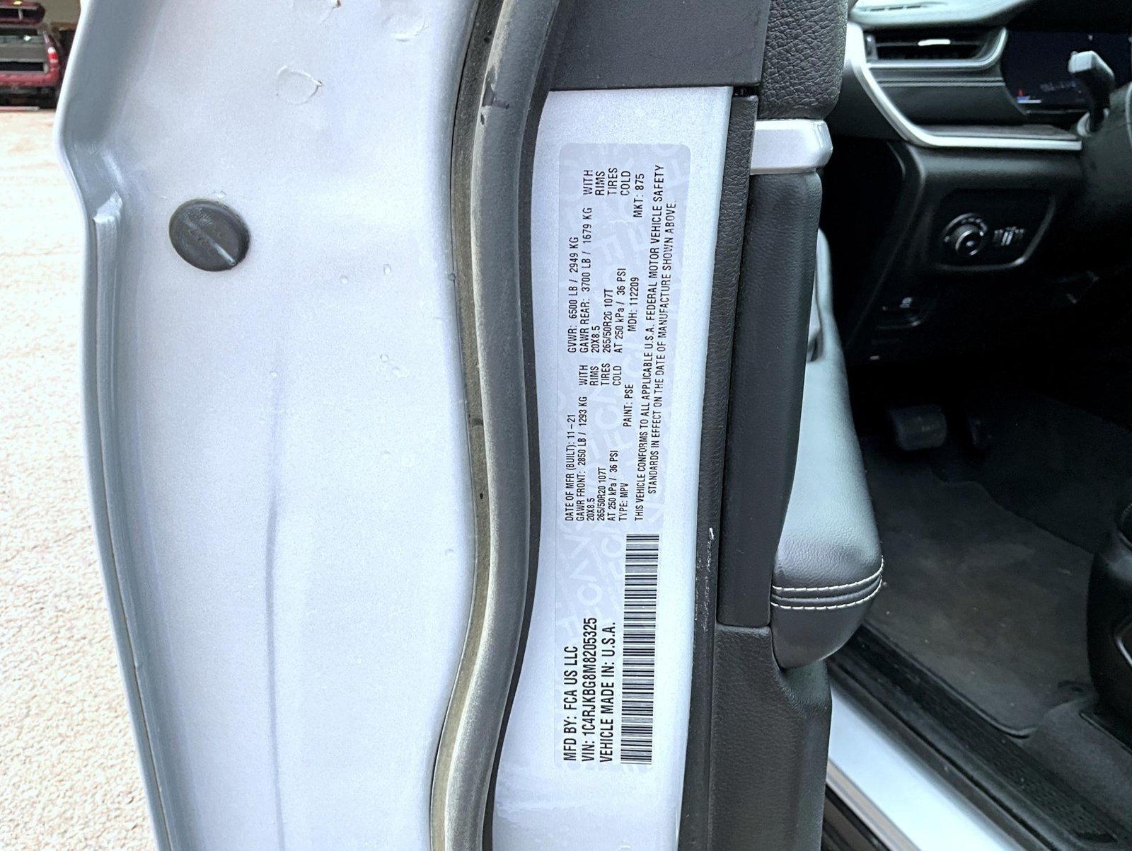 Used 2021 Silver Jeep Limited image 27