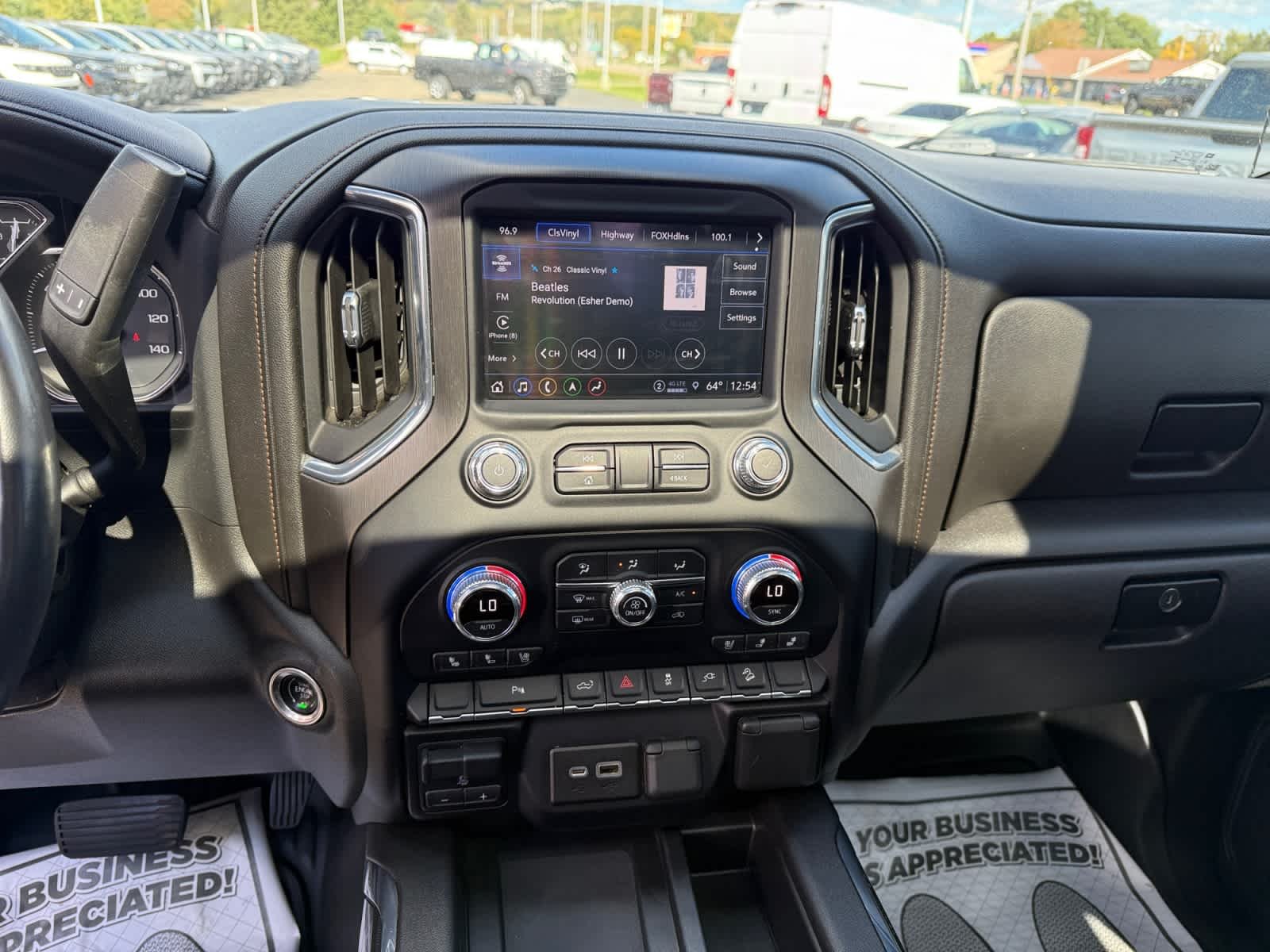Used 2022 Onyx Black GMC AT4 image 15