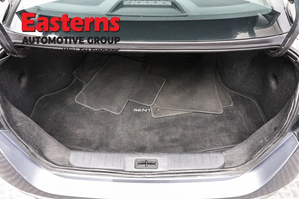 Used 2023 Gray Nissan S image 9